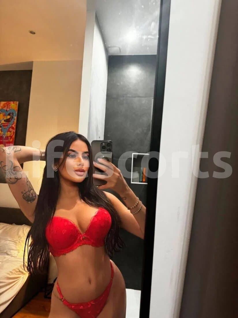 Jade - escort Brasileña en Milan, foto 2