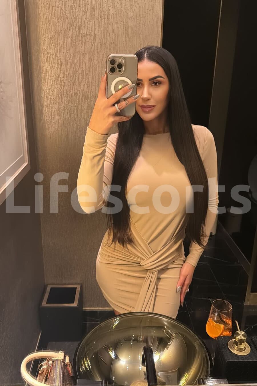 Priscilla - escort en Dubai, foto 2