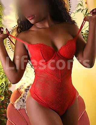 Luna - escort Brasileña en Фуншал, foto 2