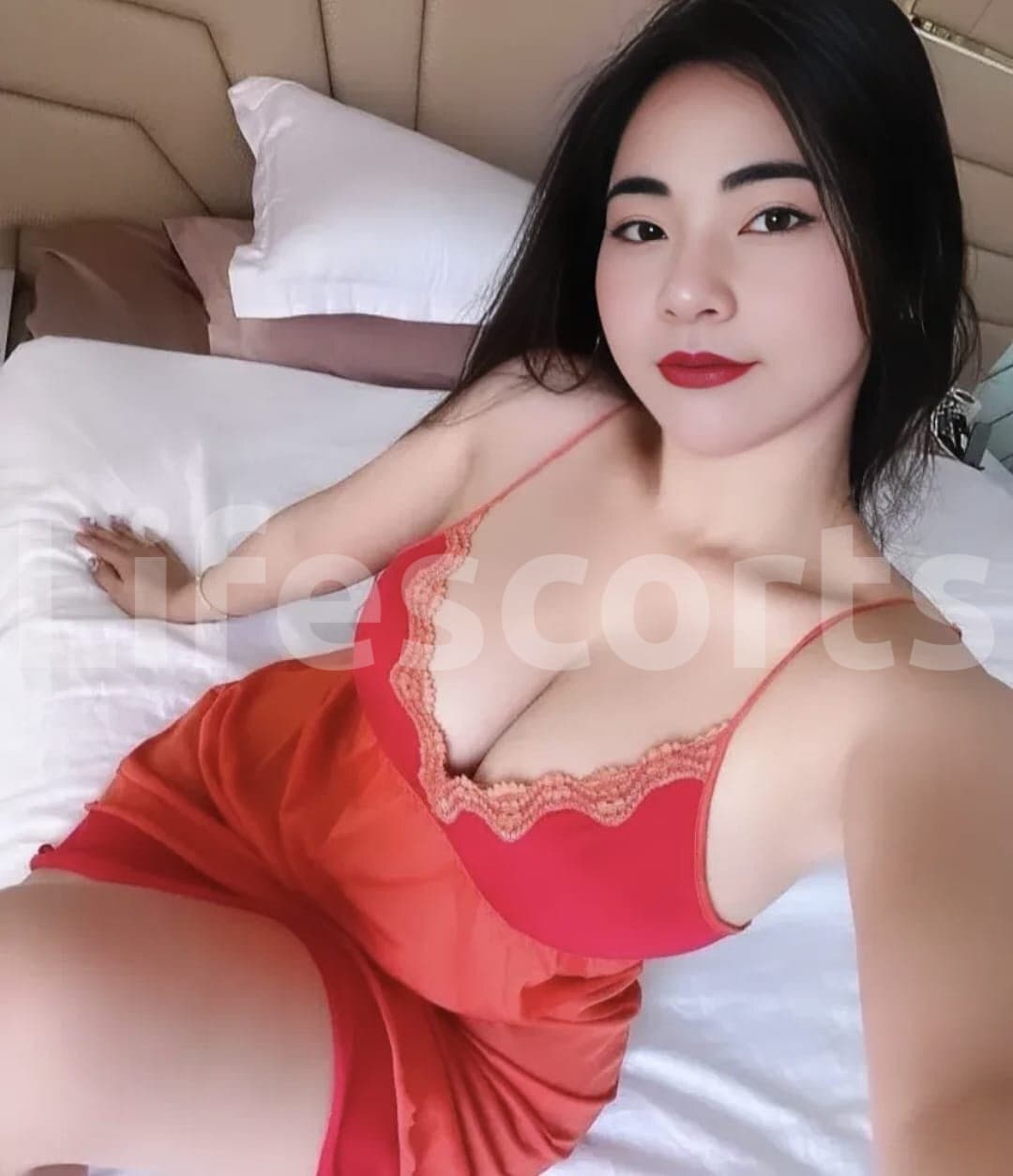 Hana - escort en Abu Dhabi, foto 2
