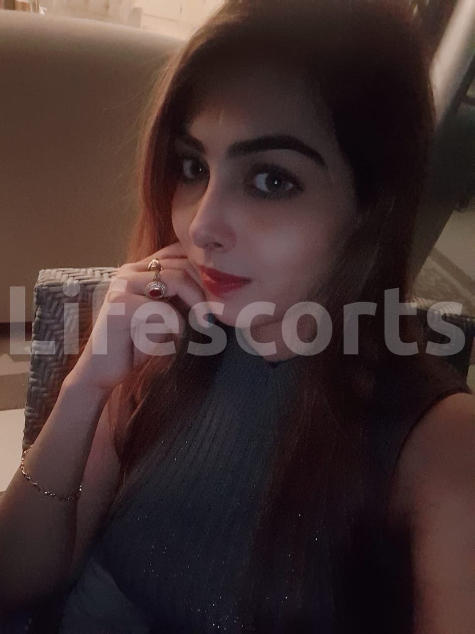 Suman - escort en Abu Dhabi, foto 2