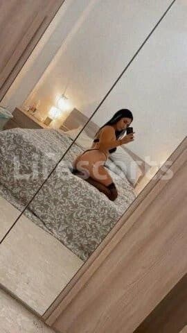 Yasmini - escort Romana en Rimini, foto 2