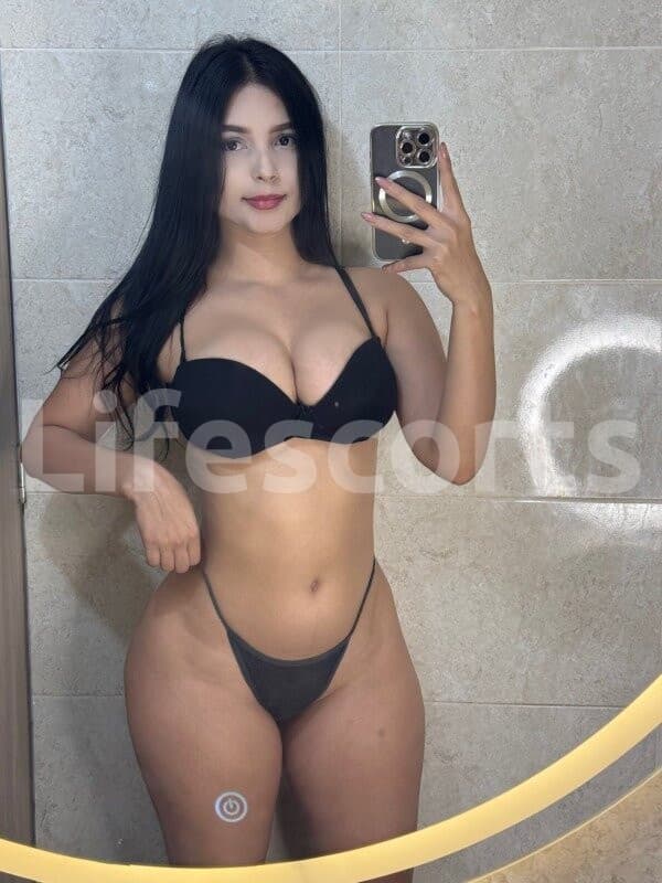 Malia - escort LAtina en Madrid, foto 2