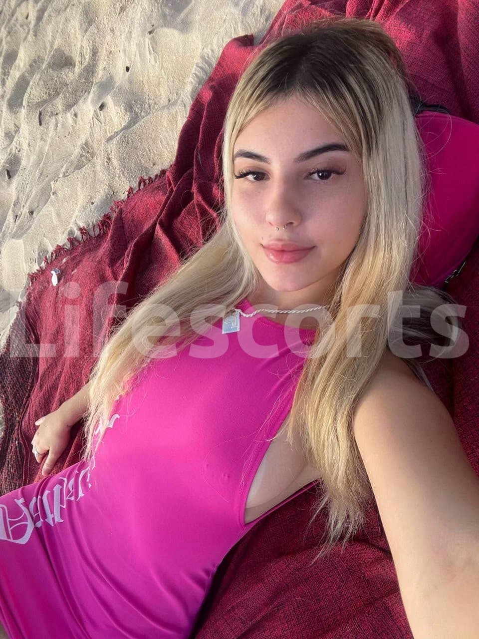Vitória - escort Brasileira en Vila Nova de Gaia, foto 1