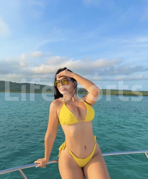 Andrea - escort Latina en Cambrils, foto 1