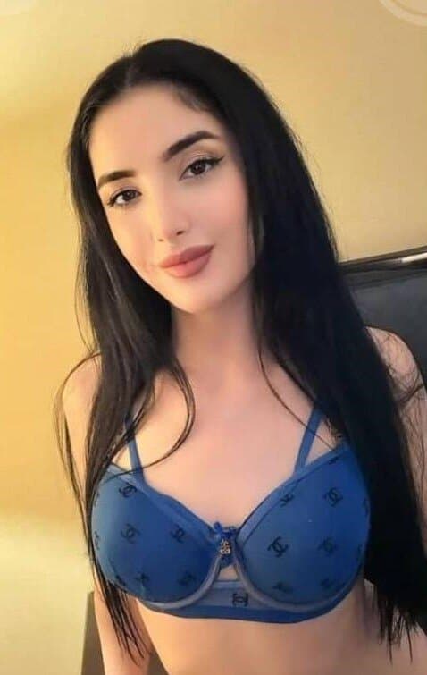 Ruya, escort en Dubai