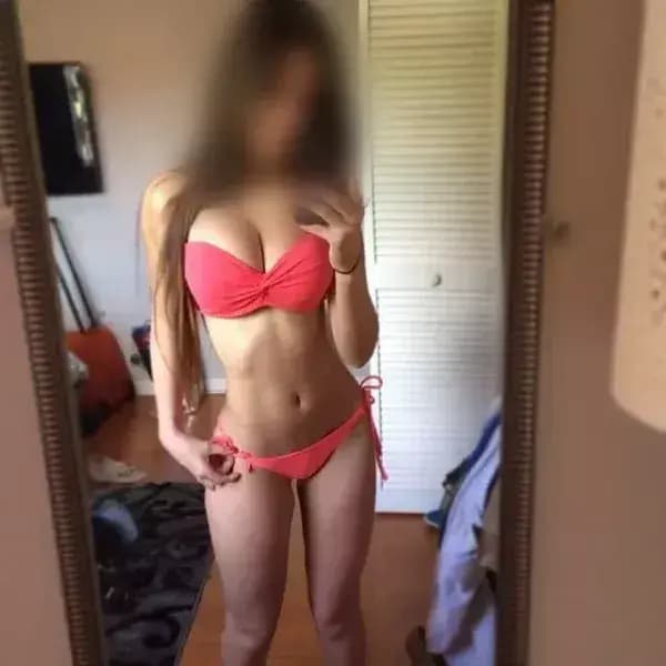 Natalia, escort Latina en Monzón